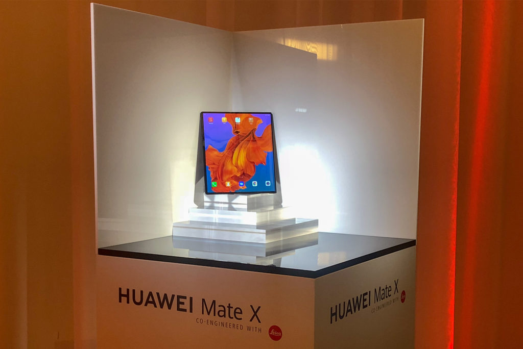 Huawei Mate X Featured